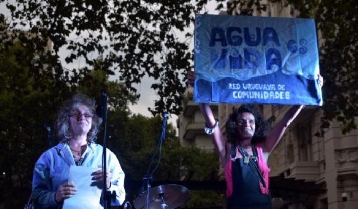 El martes 29 de marzo el territorio del Municipio B acogió la movilización y acción artística #PorElAgua organizada por "Coordinación por el Agua
