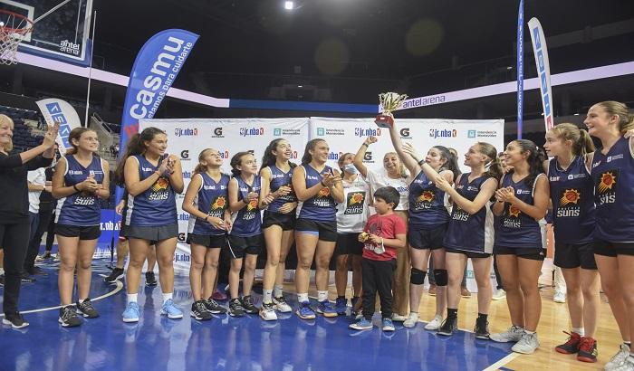 Los equipos Golden State Warriors (categoría masculina) y Phoenix Suns (categoría femenina) fueron ganadores del torneo de básquetbol juvenil Jr. NBA. Las finales se disputaron en el Antel Arena.