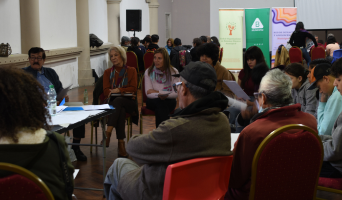 Como ya es tradición, la Red de Organizaciones de Personas Mayores del Municipio B celebra la Tarde literaria con un encuentro intergeneracional junto a la Red de Infancia y Adolescencia.