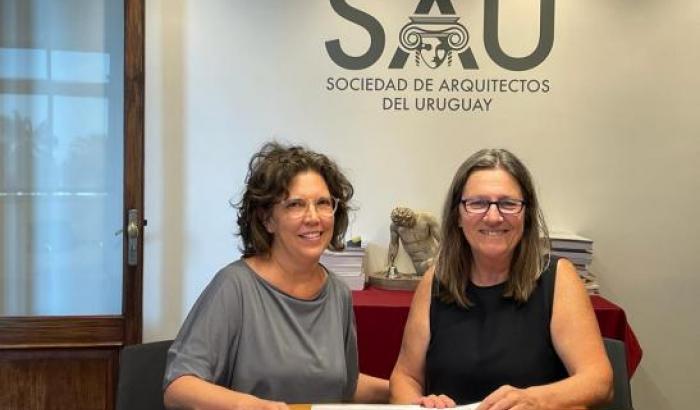 La alcaldesa del Muncipio B Silvana Pissano y la presidenta de SAU, Arq. María Mercedes Espasandín, firman convenio  